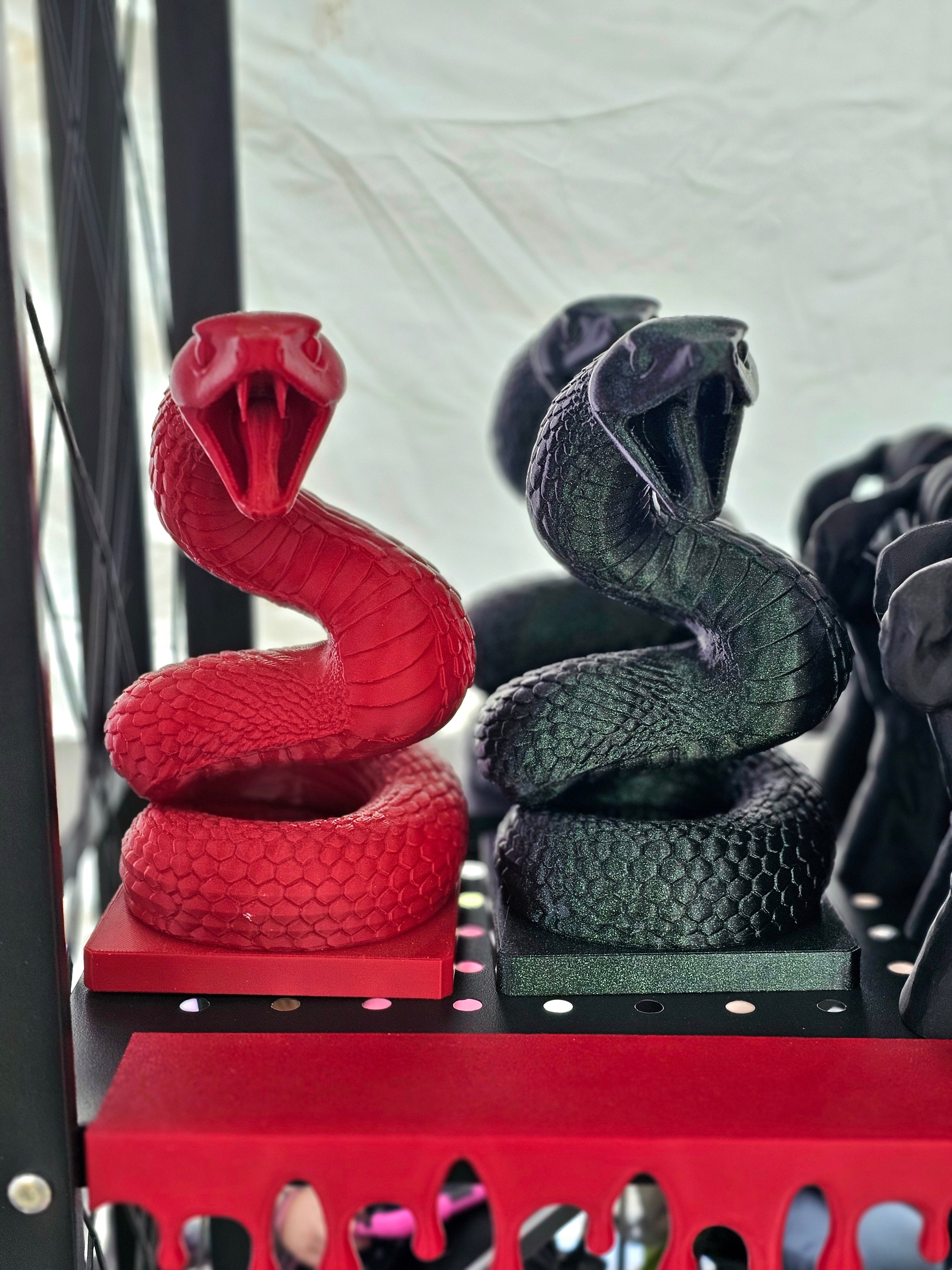 Snake Booknook — 3D Printed Fantasy Snake Bookshelf Insert for Book Lovers