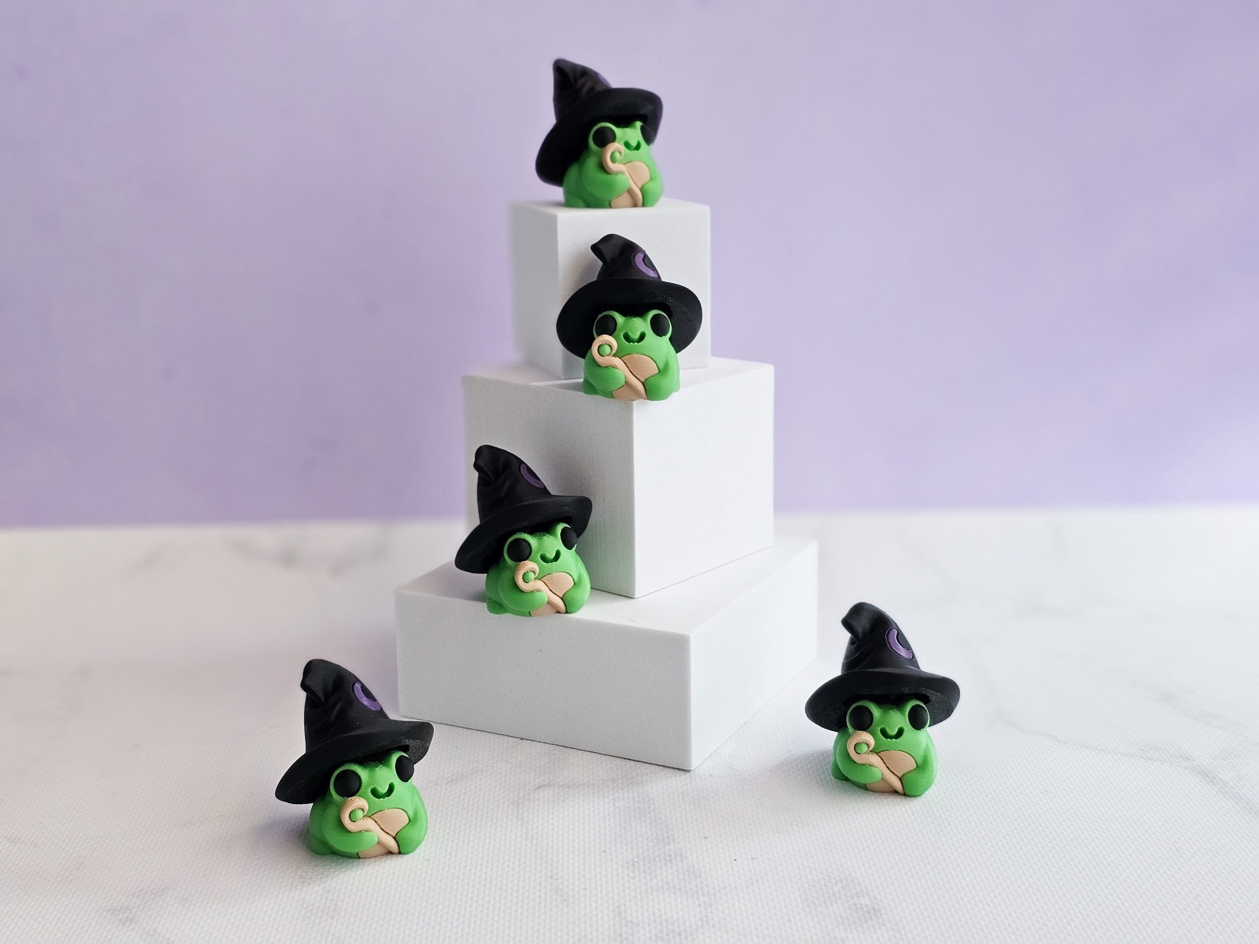 Halloween Frog Fidget Clicker Witch Hat | 3D Printed Sensory Toy | Spooky Desk Decor | Halloween Gift image 0